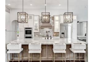 2496 Eagle Run Dr Weston, FL 33327 - MLS#A11950546