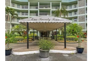 806 Cypress Grove Ln 303 Pompano Beach, FL 33069 - MLS#A11950550