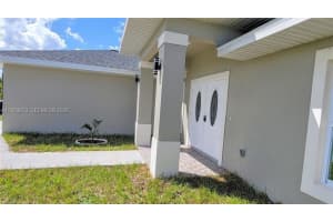 8038 Sunrise Cir. La Belle, FL 33935 - MLS#A11950613