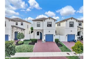 10966 W 35th Way, Hialeah