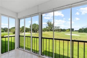 9220 S Hollybrook Lake Dr 208, Pembroke Pines