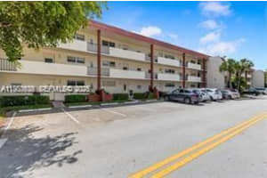 9220 S Hollybrook Lake Dr APT 208, Pembroke Pines, FL 33025, - MLS#A11950638