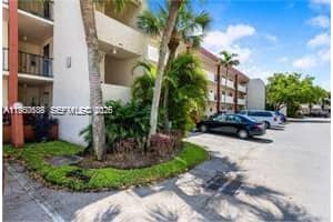 9220 S Hollybrook Lake Dr APT 208, Pembroke Pines, FL 33025, - MLS#A11950638