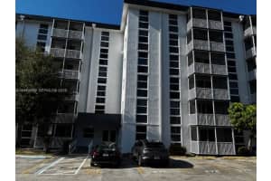 16950 W Dixie Hwy A628 Hwy 628 North Miami Beach, FL 33160 - MLS#A11950669