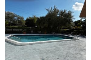 16950 W Dixie Hwy A628 Hwy 628 North Miami Beach, FL 33160 - MLS#A11950669