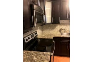 300 Gardens Dr 104 Pompano Beach, FL 33069 - MLS#A11950736