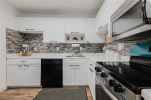 3200 Holiday Springs Blvd 3-306, Margate