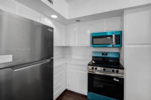 3340 N Pinewalk Dr N 1527 Margate, FL 33063 - MLS#A11950762