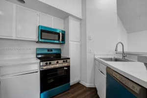 3340 N Pinewalk Dr N 1527 Margate, FL 33063 - MLS#A11950762