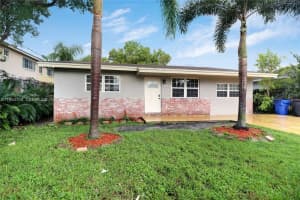 6120 Sw 19th St North Lauderdale, FL 33068 - MLS#A11950769