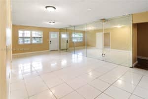 6120 Sw 19th St North Lauderdale, FL 33068 - MLS#A11950769