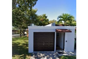 18915 W Lake Dr, Hialeah 18915 W Lake Dr, Hialeah