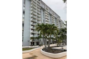 13499 Biscayne Blvd Ph1704 North Miami, FL 33181 - MLS#A11950839