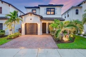 3338 W 97th Ter, Hialeah