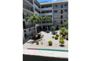 2121 Collier Ave 215 Fort Myers, FL 33901 - MLS#A11950909