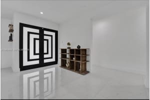 MLS# A11950939, Hollywood, Florida 33021