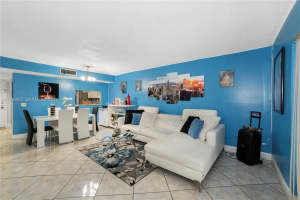 8415 Sw 107th Ave 323w Miami, FL 33173 - MLS#A11950942
