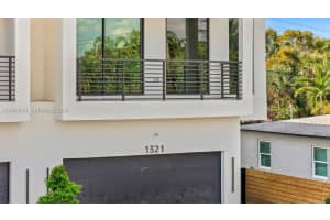 1321 Ne 13th Ave Fort Lauderdale, FL 33304 - MLS#A11950974