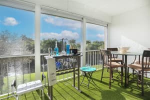 6570 Royal Palm Blvd 301j, Margate