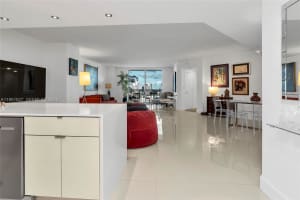 9055 Sw 73rd Ct 1205 Miami, FL 33156 - MLS#A11951027