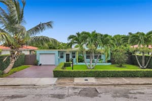 7525 W Treasure Dr, North Bay Village