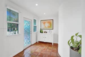 7525 W Treasure Dr North Bay Village, FL 33141 - MLS#A11951029