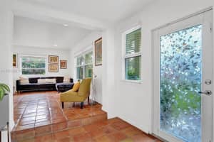 7525 W Treasure Dr North Bay Village, FL 33141 - MLS#A11951029