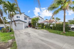 20134 W Lake Dr, Hialeah