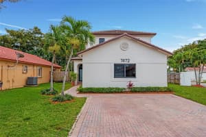 7472 Nw 167th St Hialeah, FL 33015 - MLS#A11951094