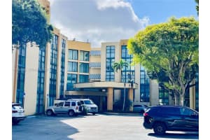 11800 18th St , Miami, FL 33175 - MLS#A11951096