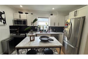 4713 Nw 7th St 205-1, Miami 4713 Nw 7th St 205-1, Miami