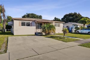 611 Ne 171st St North Miami Beach, FL 33162 - MLS#A11951114