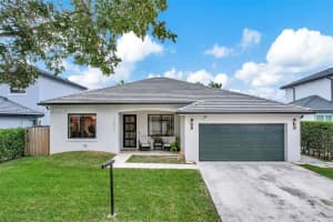 15977 Sw 141st St, Miami