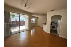 7839 Nw 110th Ave 7839 Doral, FL 33178 - MLS#A11951192