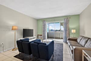 17001 Ne 13th Ave 201 Miami, FL 33162 - MLS#A11951195