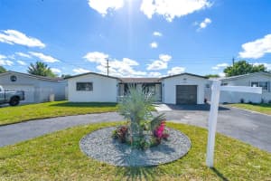 7756 Embassy Blvd Miramar, FL 33023 - MLS#A11951198