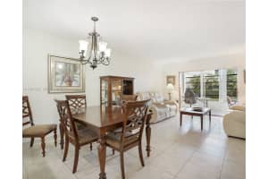 4805 Nw 35th St 404 Lauderdale Lakes, FL 33319 - MLS#A11951207