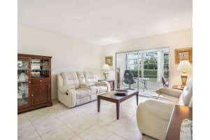 4805 Nw 35th St 404 Lauderdale Lakes, FL 33319 - MLS#A11951207