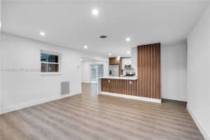 3180 Ne 10th Ter Pompano Beach, FL 33064 - Off Market