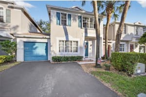 6008 N Golden Beauty Ln Tamarac, FL 33321 - MLS#A11951262