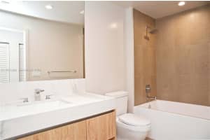 11 Ne 6th St 1109 Miami, FL 33132 - MLS#A11951269