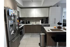 5252 Nw 85th Ave 703 Doral, FL 33166 - MLS#A11951270