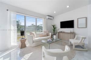 4041 Ne 15th Ter Pompano Beach, FL 33064 - MLS#A11951320