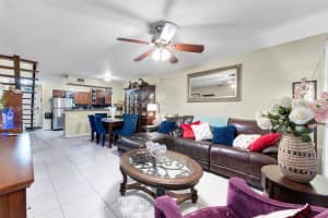 15389 S Dixie Hwy 38 Hwy Palmetto Bay, FL 33157 - MLS#A11951367