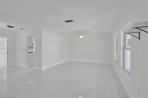 8436 Southampton Dr, Miramar