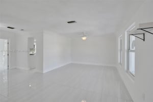 8436 Southampton Dr Miramar, FL 33025 - MLS#A11951389