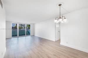 100 Bayview Dr 229 Sunny Isles Beach, FL 33160 - MLS#A11951390