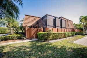 9135 Sw 20th Pl D Davie, FL 33324 - MLS#A11951394