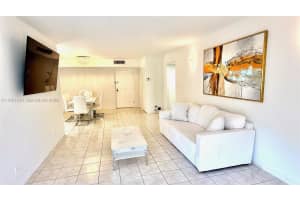 290 174th St 312 Sunny Isles Beach, FL 33160 - MLS#A11951413