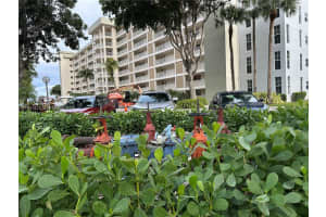 3091 N Course Dr 705 Pompano Beach, FL 33069 - MLS#A11951423